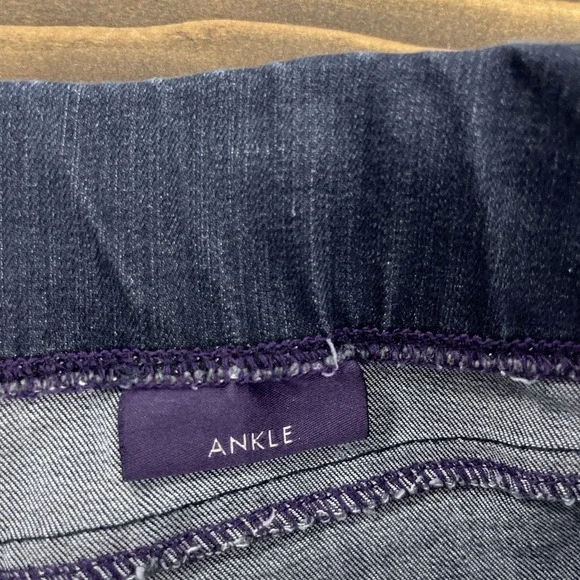 NYDJ Pull On Ankle Jeans Straight Leg Womens Size 14 Dark Wash Minimalist - Picture 7 of 11